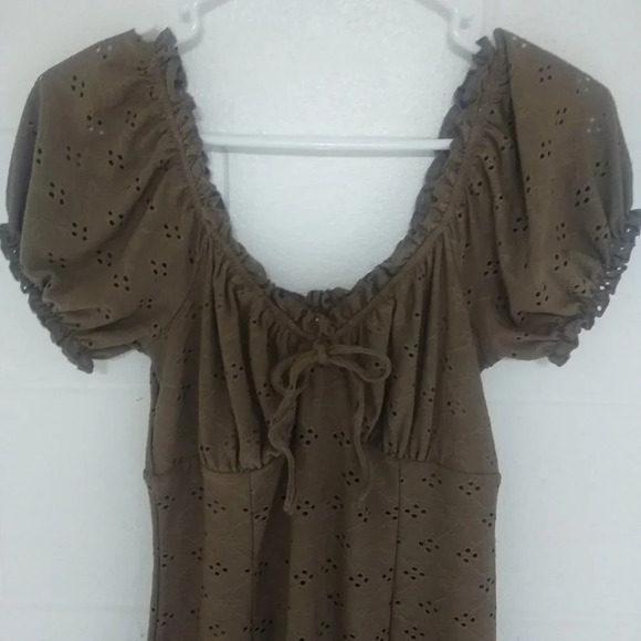 Heart & Heels eyelet Mini dress - Picture 4 of 5